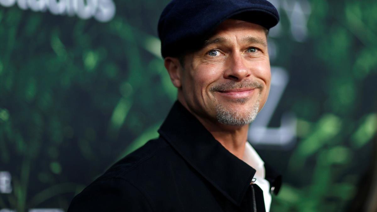 fcasals37954692 producer brad pitt poses at the premiere of the movie  the l180703161851