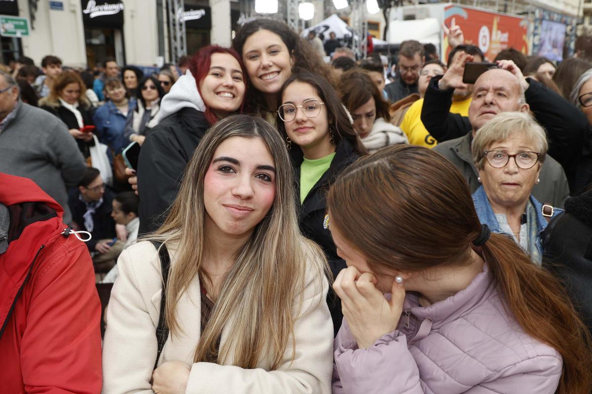 Búscate en la mascletà del 3 de marzo en la plaza del Ayuntamiento de València