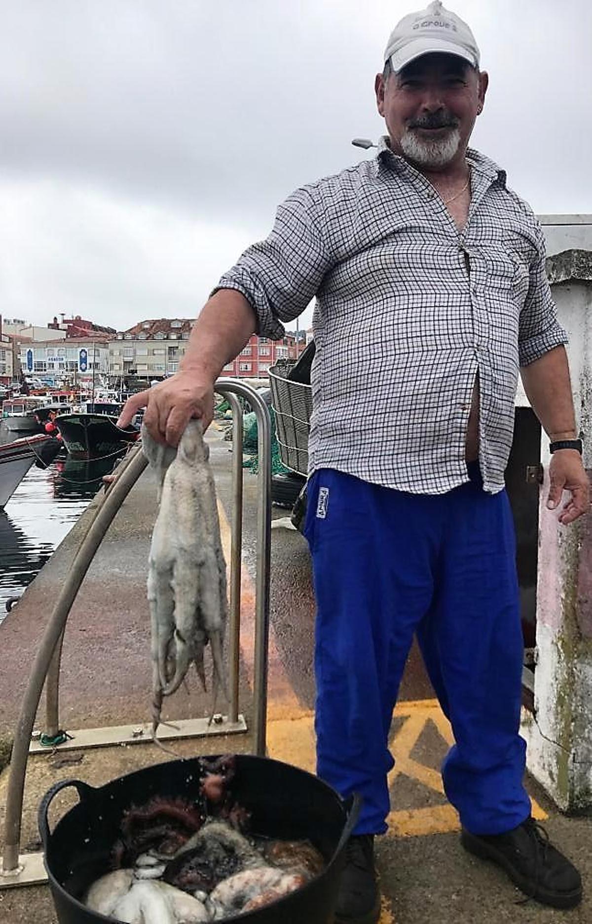 Descarga de pulpo en O Grove.