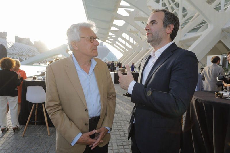 Hortensia Herrero y Jaume Plensa inauguran la exposición de esculturas del barcelonés en la Ciudad de las Artes