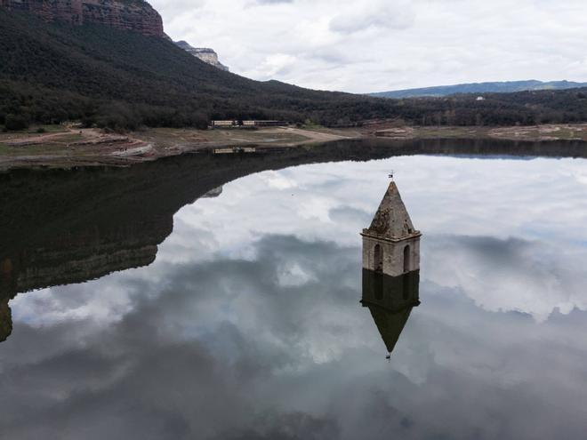 El pantano de Sau supera el 63% de su capacidad