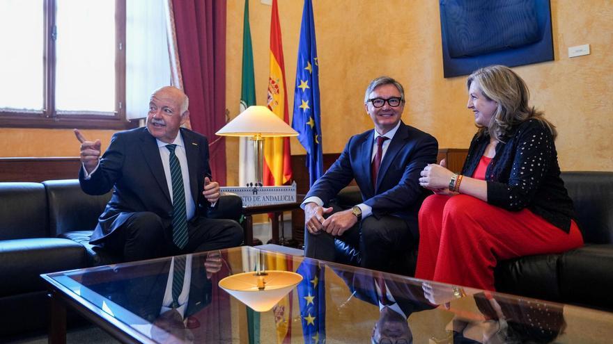 VÍDEO | Aguirre se reúne con Vox de cara a la Presidencia de la Junta
