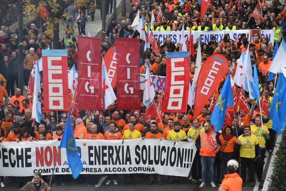Manifestación en defensa del empleo en Alcoa