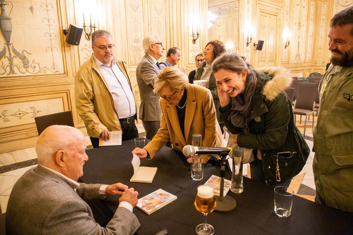 CRC reedita el popular "Viaje a los Arroces" del oriolano Alfonso Ortuño CRC reedita el popular "Viaje a los Arroces" del oriolano Alfonso Ortuño