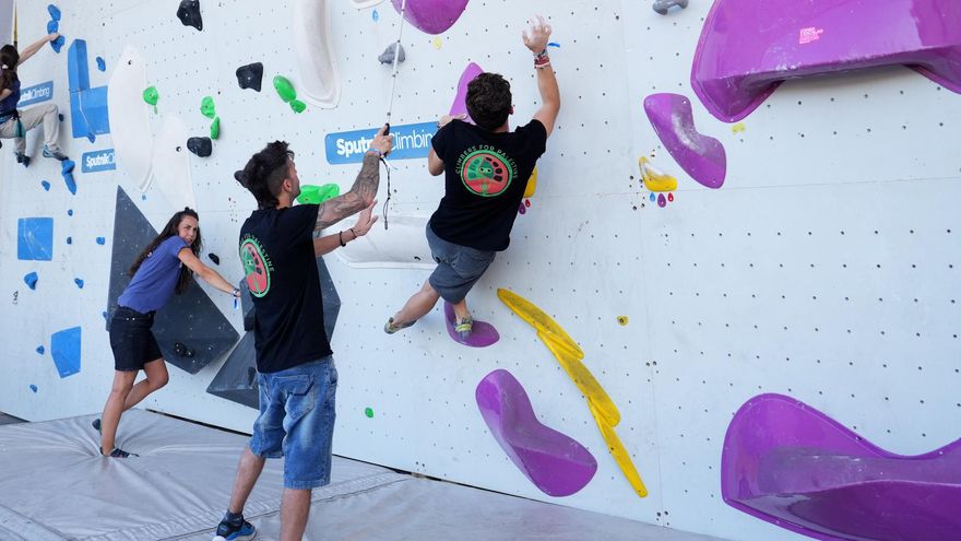 Una exhibición de paraescalada para derribar barreras internas y prejuicios externos: &quot;Al final los límites son los que nos ponemos nosotros mismos&quot;