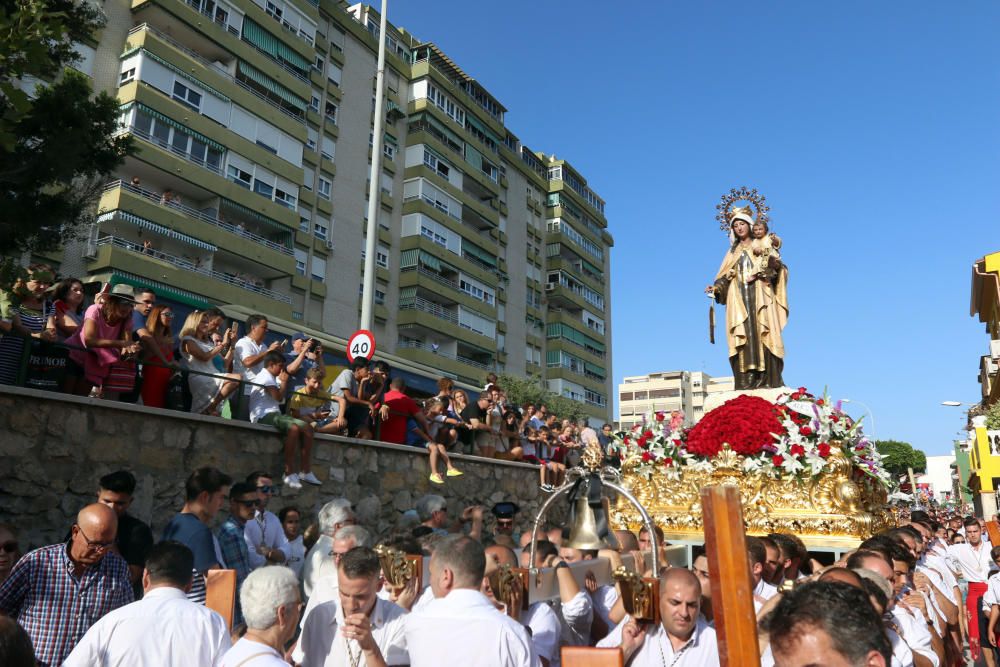 Salida procesional de la Virgen del Carmen de la barriada de El Palo.