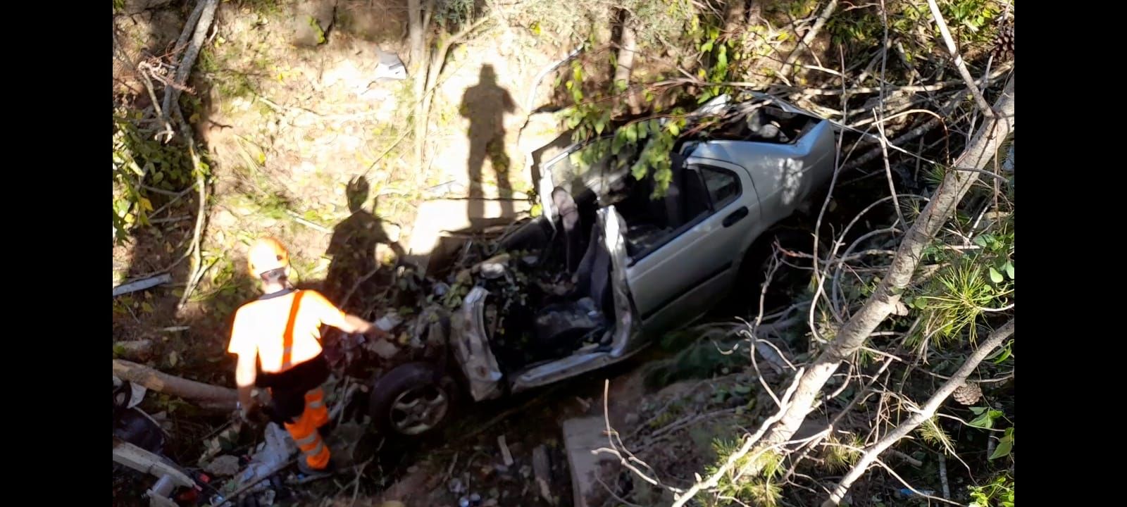 Imágenes del accidente mortal de un joven en la carretera de Ibiza a Santa Eulària