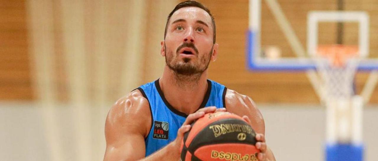 Adnan Omeragic, alero del Class Bàsquet Sant Antoni. | CBSA