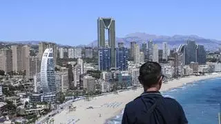 El auge del turismo extranjero tira de los precios de los apartamentos para este verano