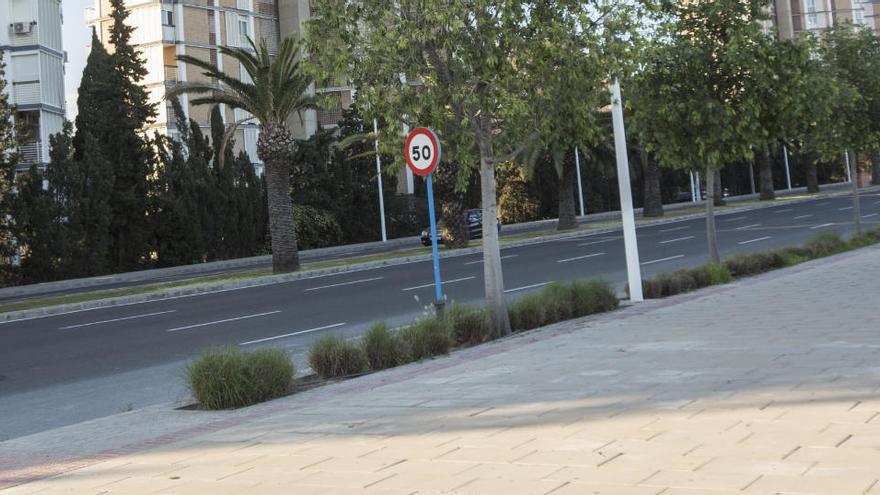 Fotografía de archivo de la avenida de Dénia durante el confinamiento.