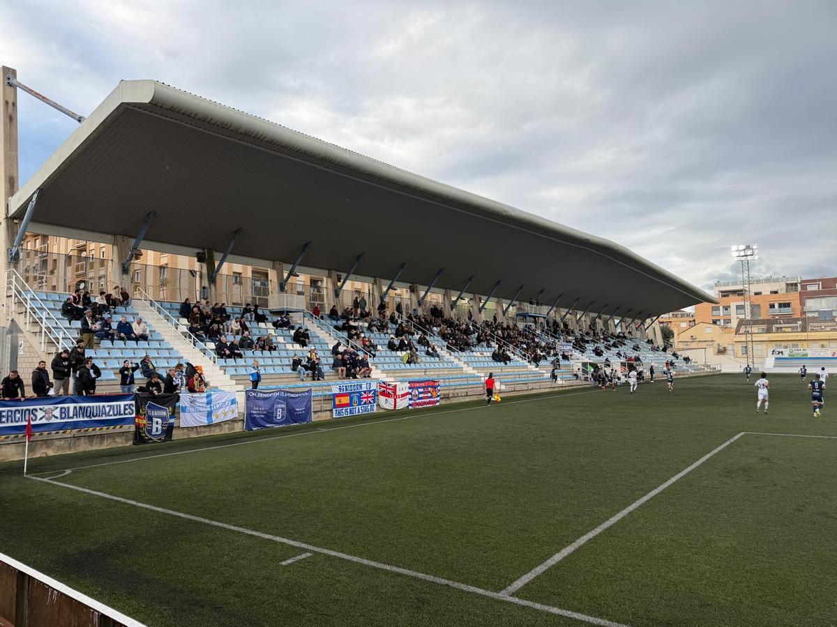 Partido entre el Olímpic y el Benidorm en la Murta, el pasado domingo.