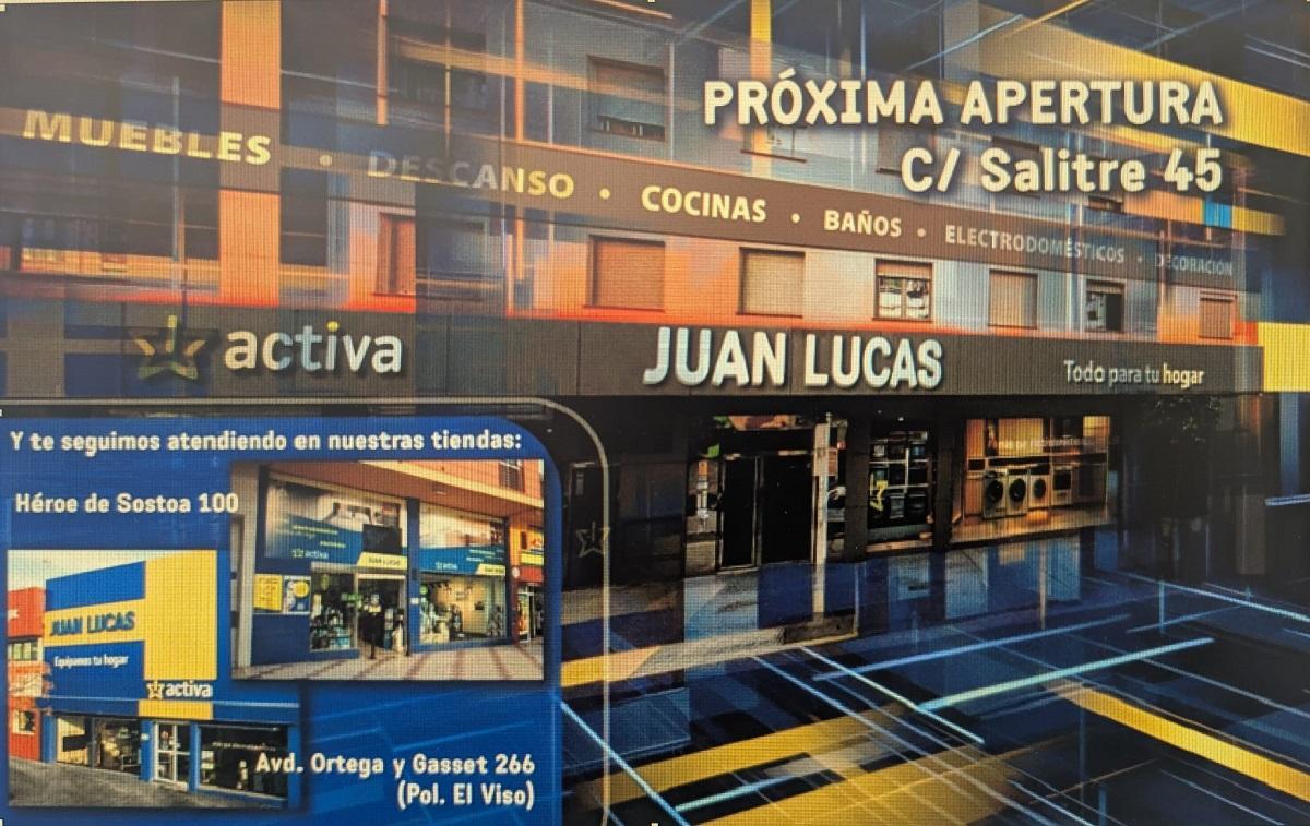 El anuncio de la próxima apertura en la calle Salitre, junto al Centro de Málaga.
