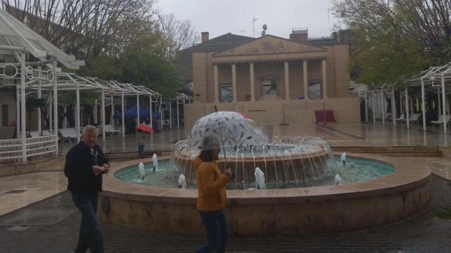 Aspecto de la plaza de Benetússer.