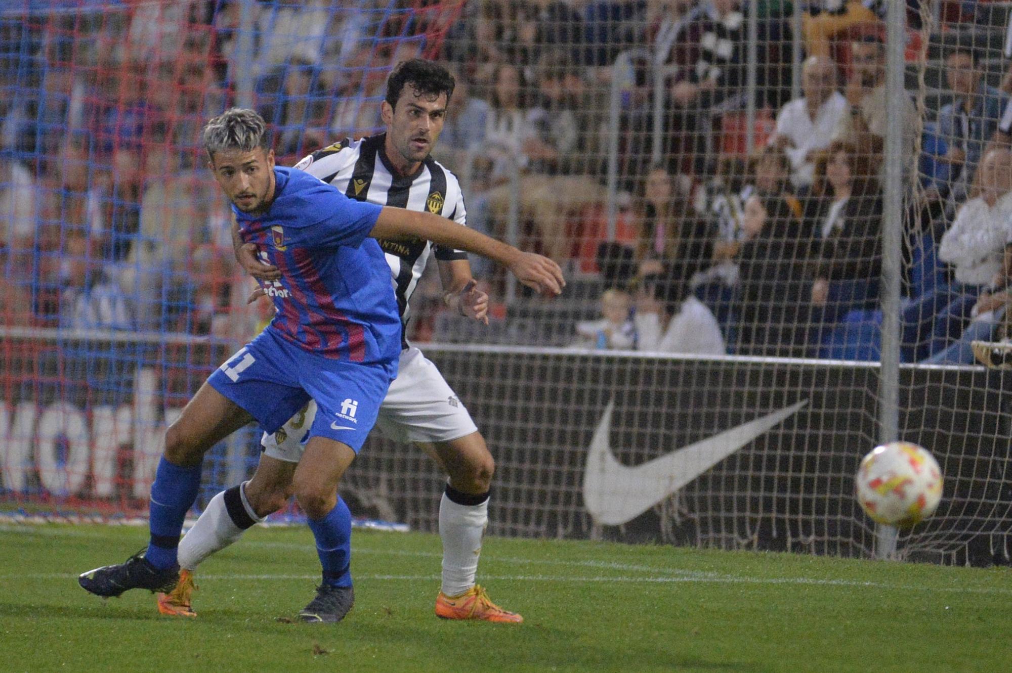 Eldense y Castellón firman tablas entre candidatos al ascenso