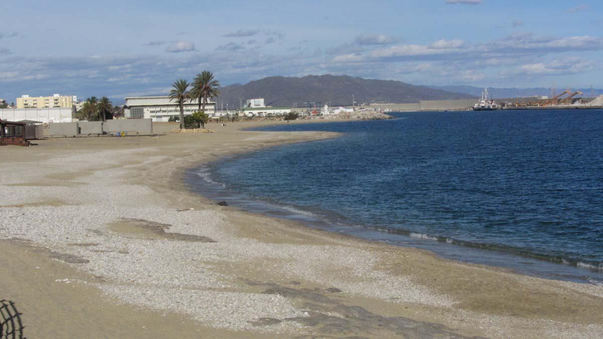 Trobats els cadàvers d’un nen i quatre adults a diverses platges d’Almeria