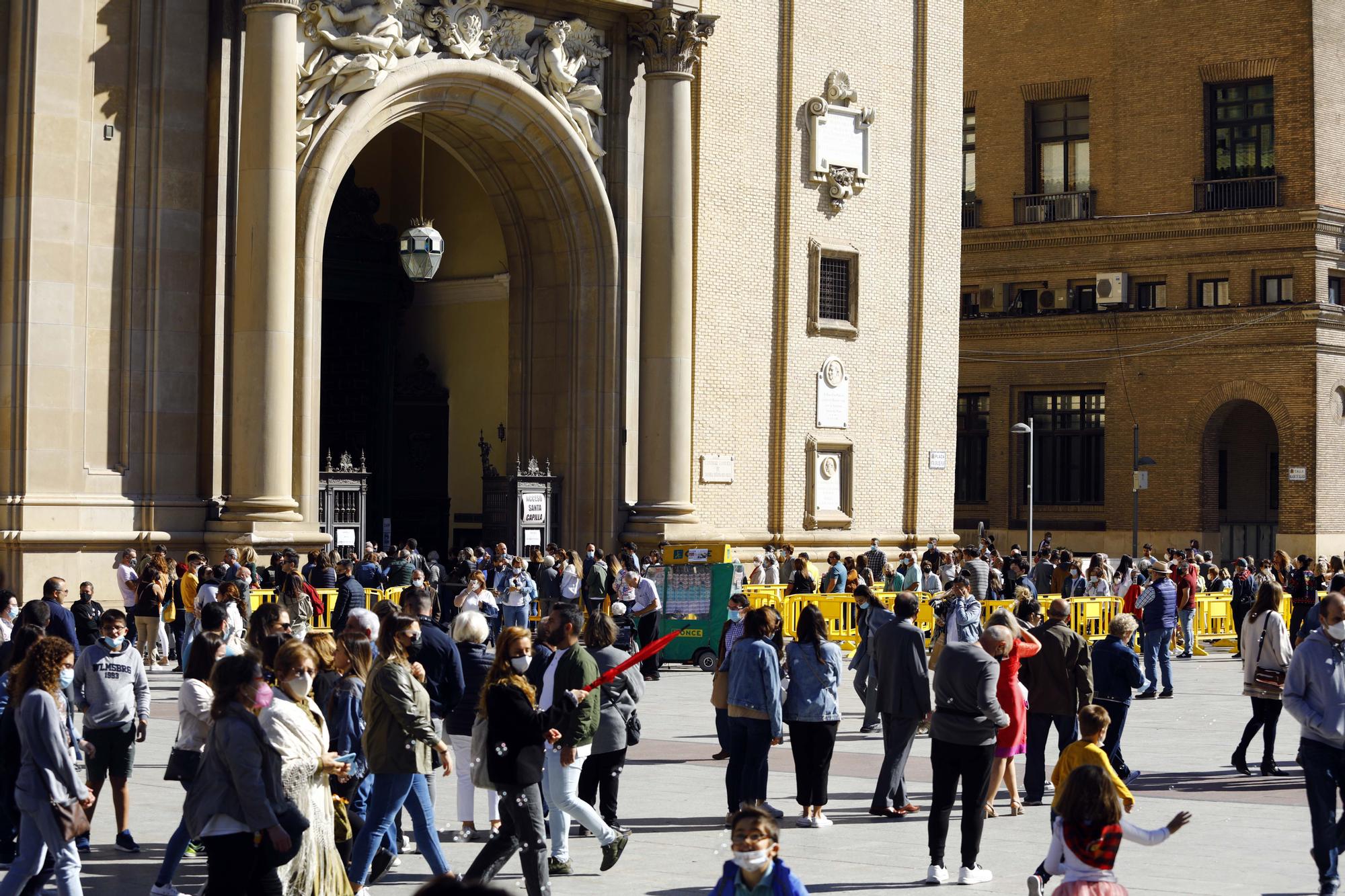 FOTOGALERÍA | Así luce la plaza del Pilar en el primer día de las fiestas