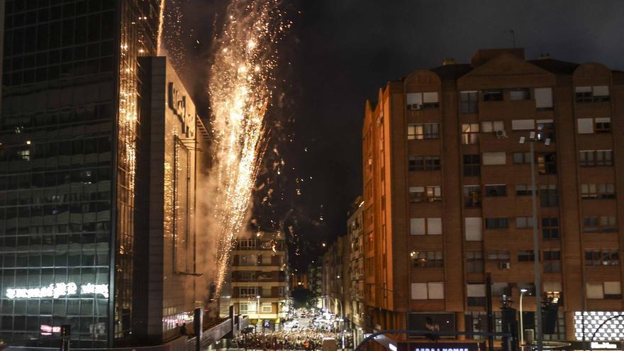 La "Arribada del Foc", a un paso de prender las Hogueras