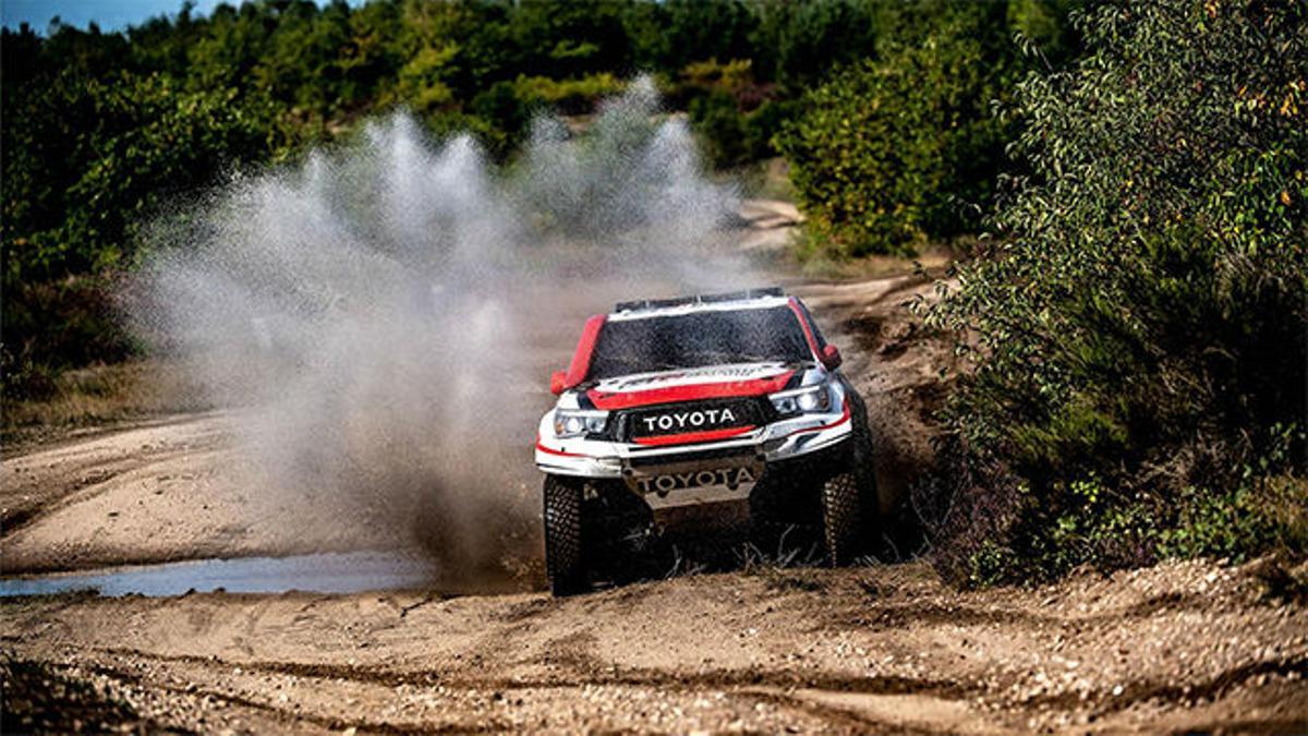 Primera participación de Fernando Alonso con el Hilux