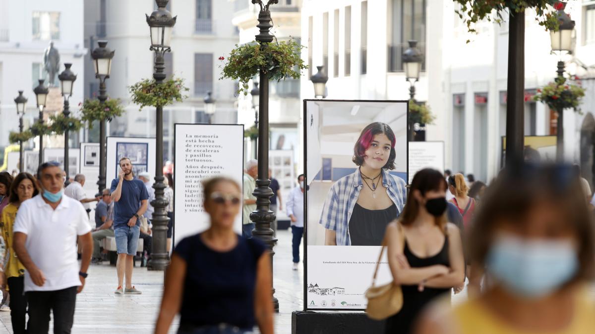 175 aniversario de los institutos Gaona y Martiricos en una exposición en la calle Larios