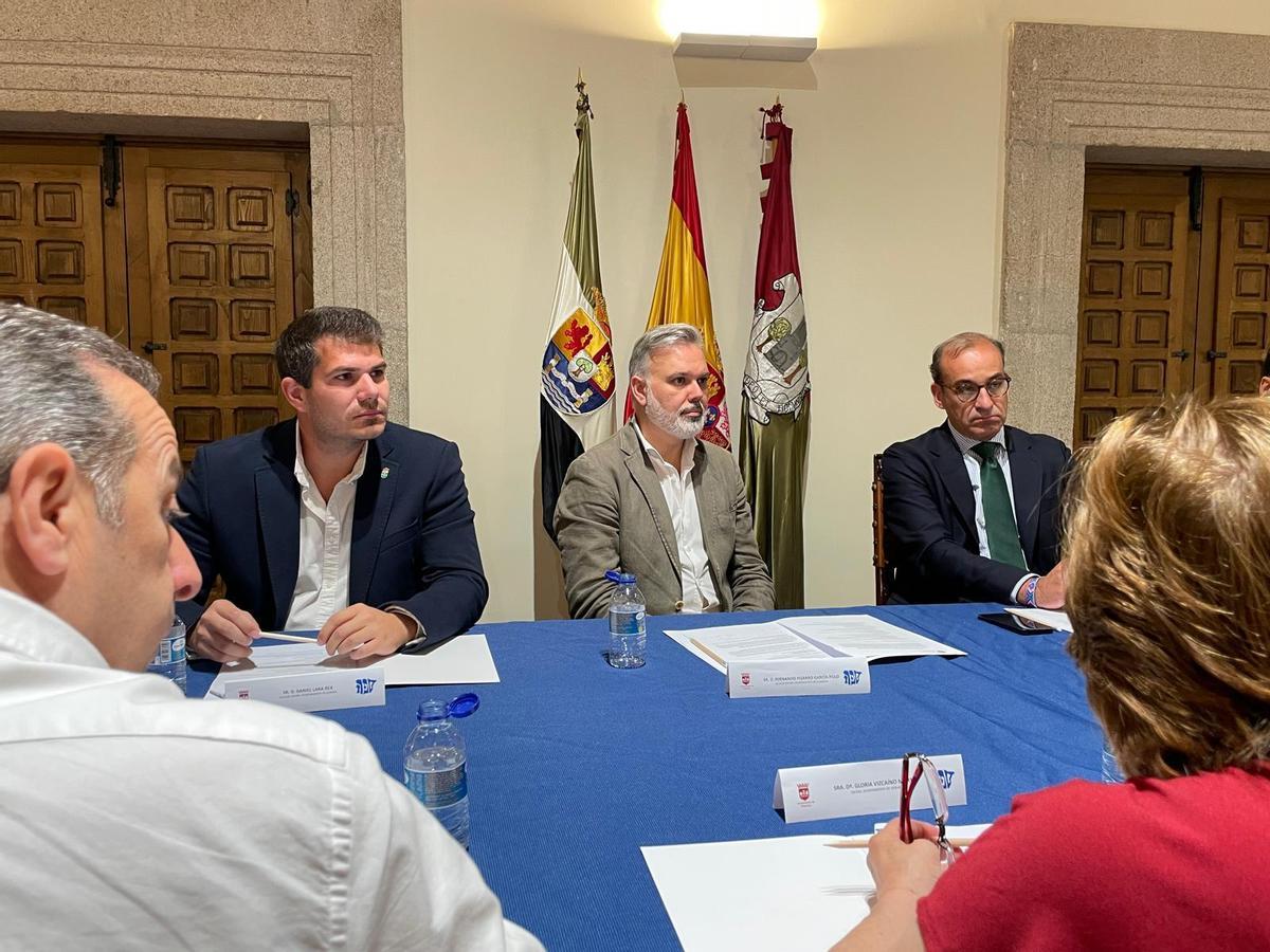 Reunión de los alcaldes de las ciudades extremeñas de la Red de Juderías, en Plasencia.