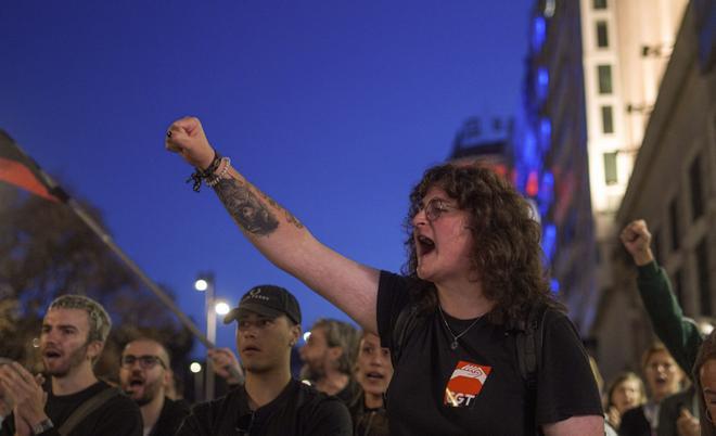 Manifestación en el Obelisco de A Coruña para exigir medidas y denunciar desahucios