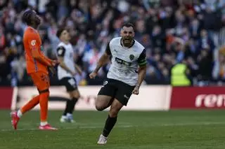 Luis Rioja y Javi Guerra encienden al Valencia ante el Celta