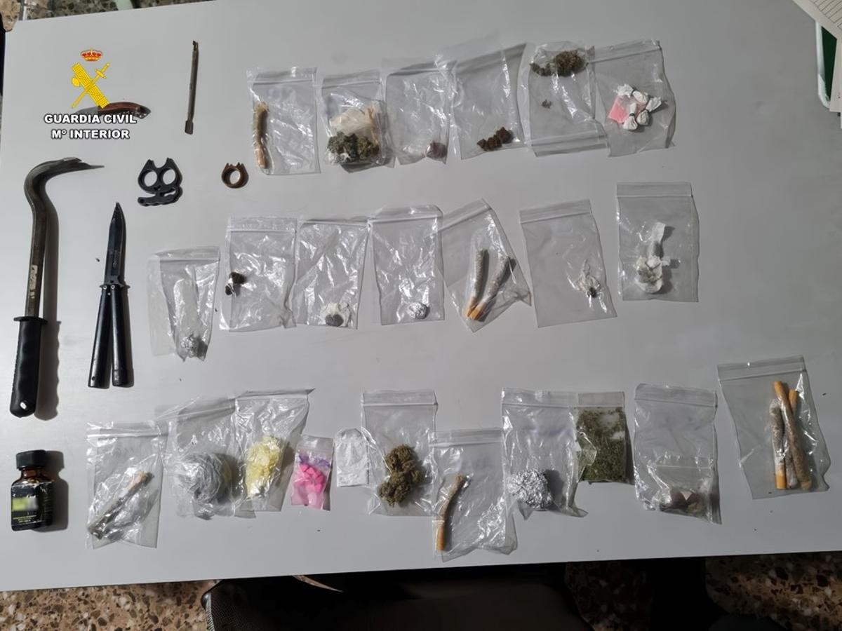 Estupefaccientes y objetos peligrosos y armas intervenidas