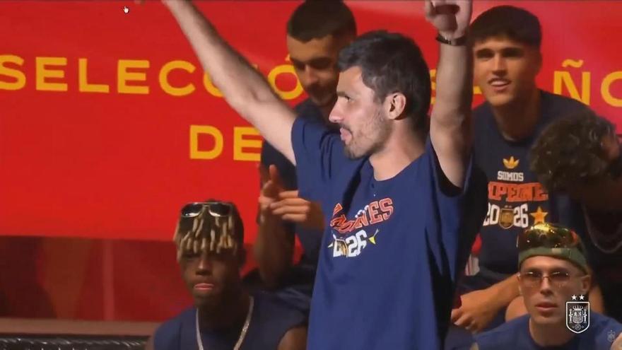 Irrumpe el capitán: Rodri desata la locura con el 'Feed from desire'