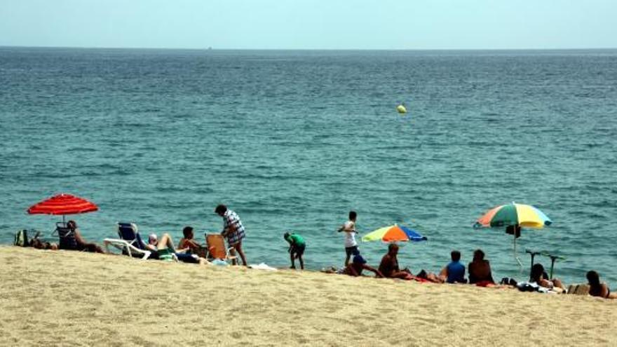 Les destinacions de platja seran un juliol més les preferides pels turistes tant nacionals com estrangers | ACN