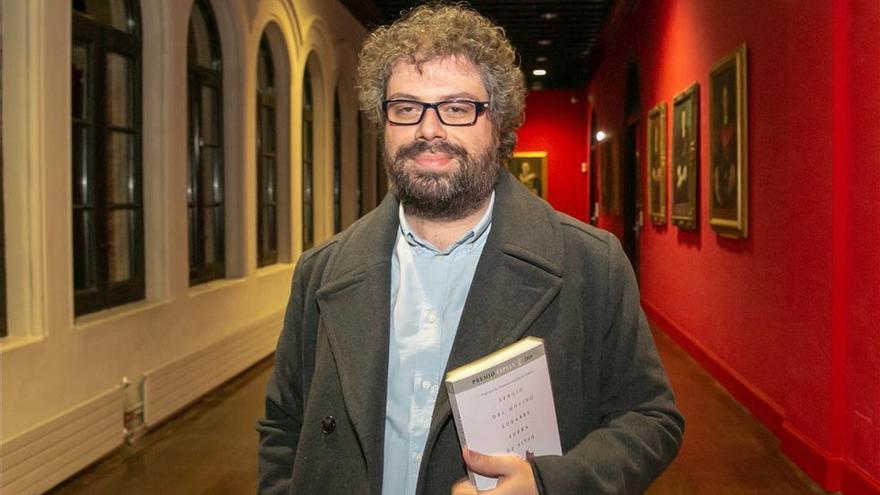 El escritor Sergio del Molino ofrece una conferencia en el Aula de Literatura de Plasencia