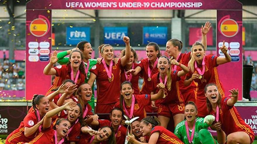 La selección española, vigente campeona de Europa, jugará sus partidos en Santiago. // FDV