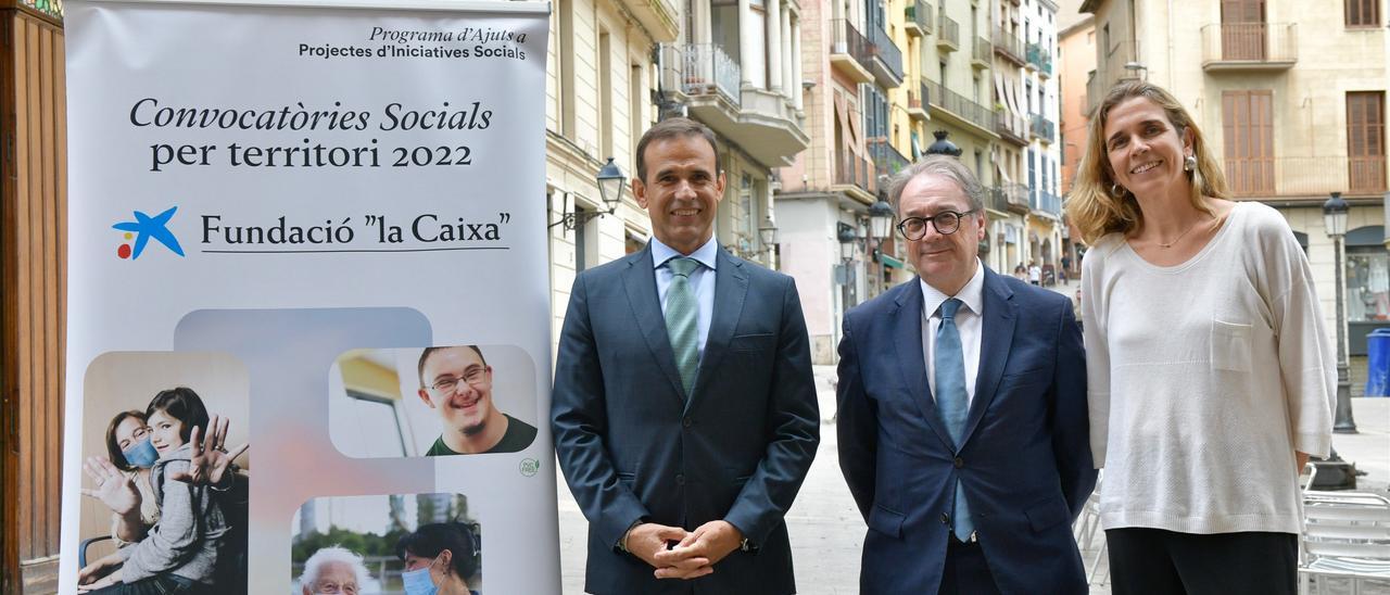 Jaume Massana, Marc Simón i Patricia Alocén a la roda de premsa de presentació de la convocatòria, avui a Manresa