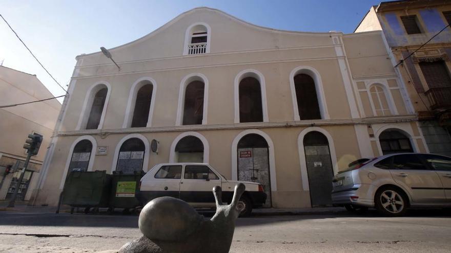 Carlet inyecta 250.000 € para iniciar la restauración del Teatro El Siglo