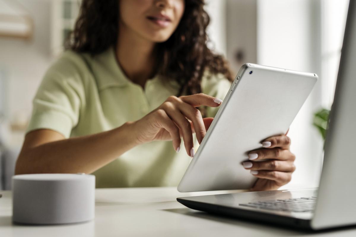 Adaptarse a las nuevas tecnologías permite a las empresas optimizar sus procesos.