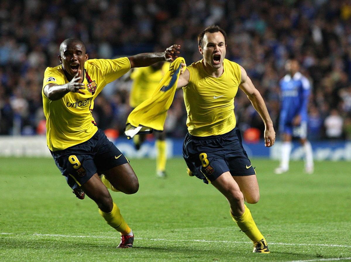 Andrés Iniesta celebra su gol en Londres ante el Chelsea.