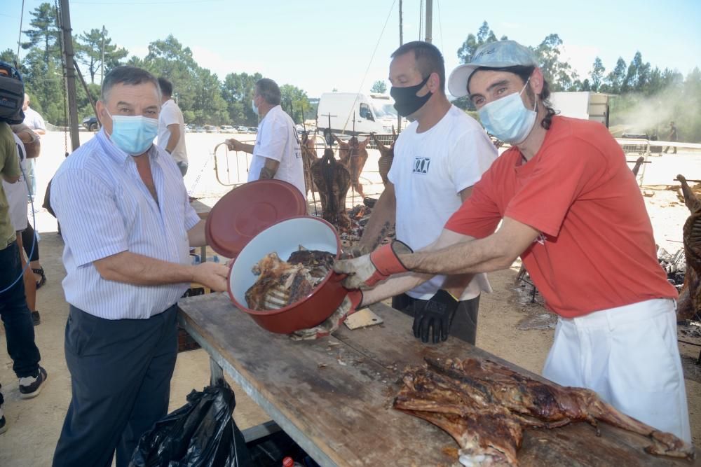 El carneiro ó espeto volvió a triunfar en Moraña