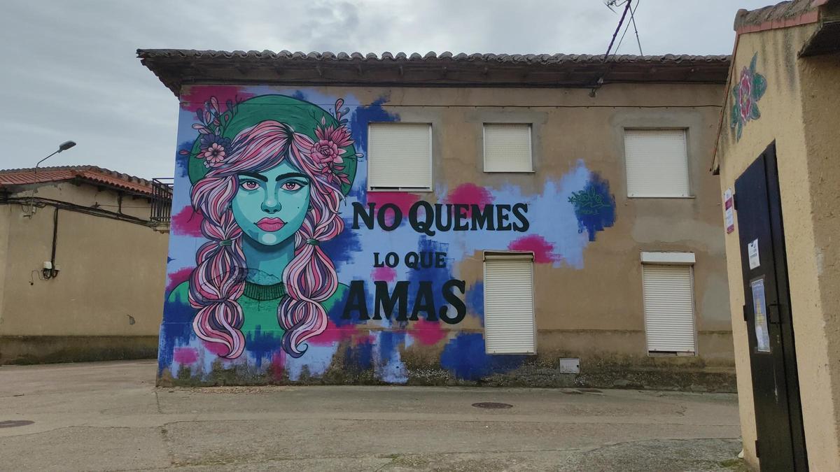 Uno de los murales que se han realizado en esta edición.