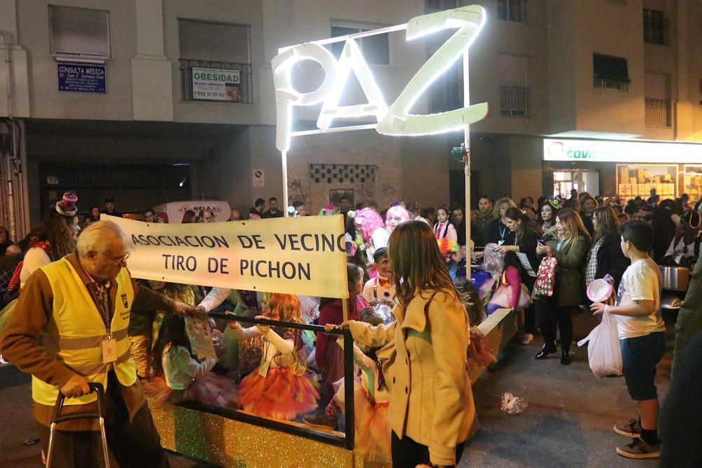 El distrito malagueño, como ya es tradición, adelanta el cortejo de sus majestades los Reyes Magos por las calles Fernández Fermina, Conde del Guadalhorce, Cruz del Humilladero o Camino de San Rafael.