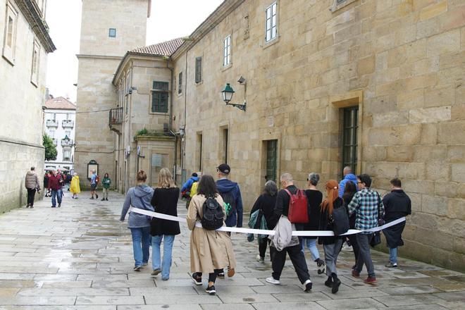 Aquí mentres camiñamos