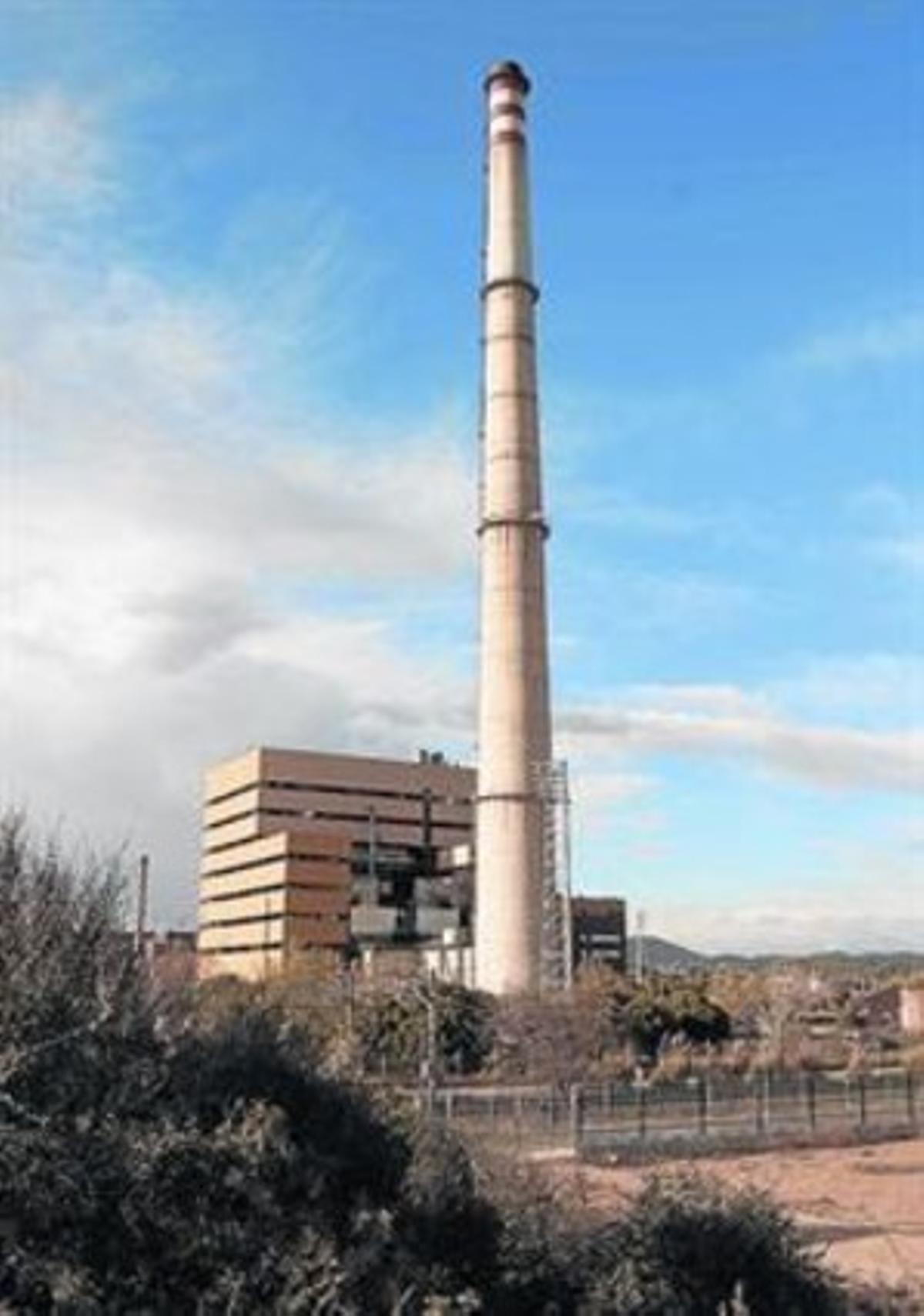 La central tèrmica de Cubelles, en una imatge d’arxiu. La central tèrmica de Cubelles, en una imatge d’arxiu.