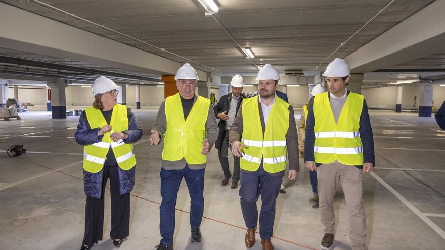 El nuevo aparcamiento del puerto en la zona de ocio con 640 plazas abrirá antes de Semana Santa