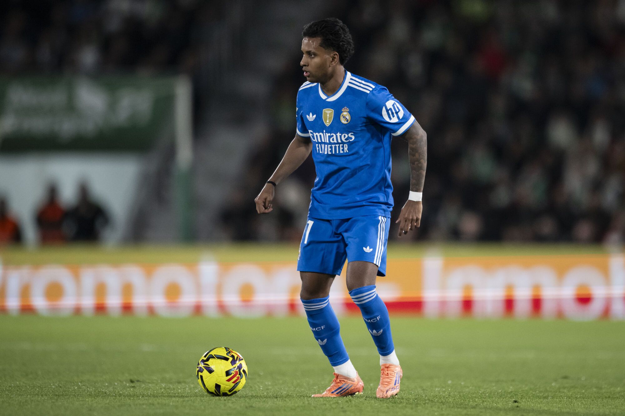 Rodrygo of Real Madrid CF in action during the Spanish league, La Liga EA Sports, football match played between Elche CF and Real Madrid C.F. at Manuel Martinez Valero Stadium on November 23, 2025 in Elche, Spain. AFP7 23/11/2025 ONLY FOR USE IN SPAIN. Francisco Macia / AFP7 / Europa Press;2025;SPORT;ZSPORT;SOCCER;ZSOCCER;Elche CF v Real Madrid C.F - La Liga EA Sports;