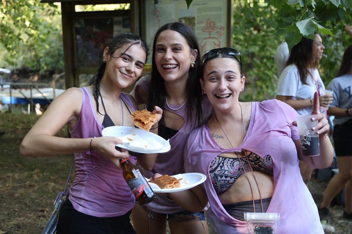 Las dos caras de Os Caneiros: así es la fiesta más refrescante de Betanzos Las dos caras de Os Caneiros: así es la fiesta más refrescante de Betanzos