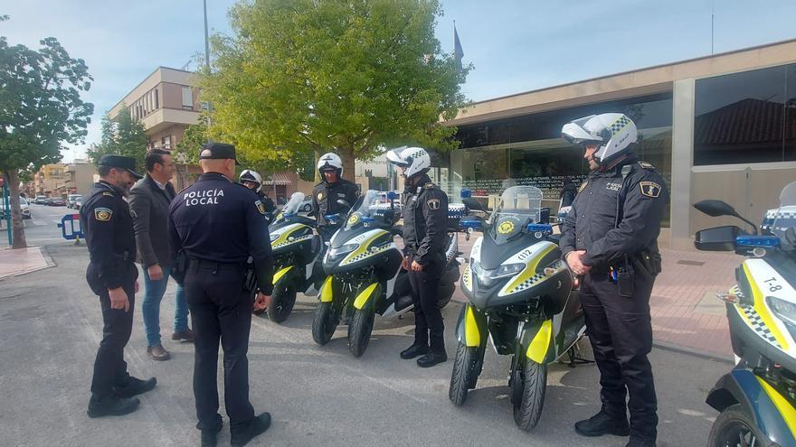 La Policía Local de Mutxamel aumenta su flota de motos con cuatro scooters triciclo