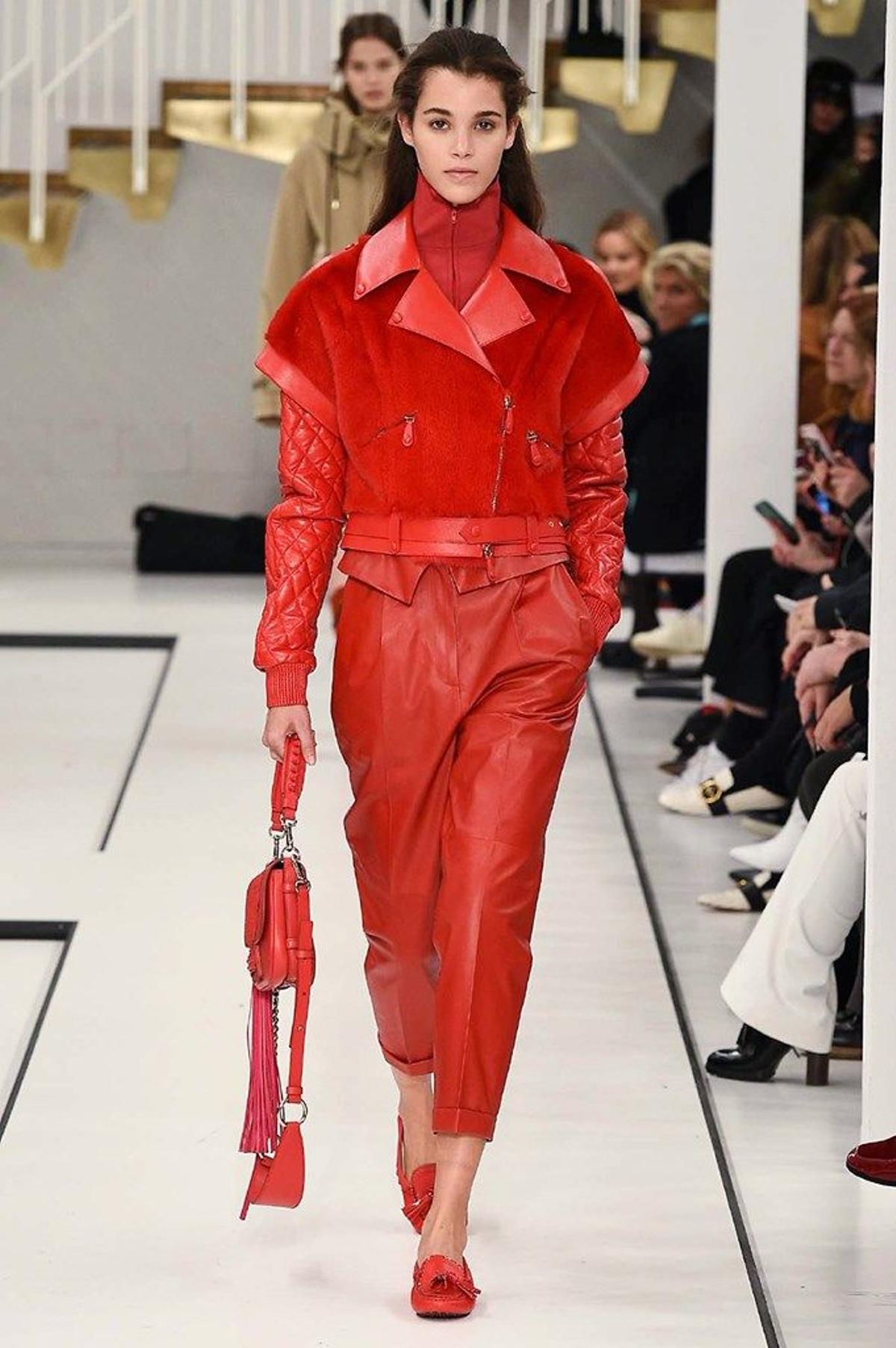 Un color, el rojo: Tod's - Milán - Mujer - Otoño-Invierno 2017-2018 68