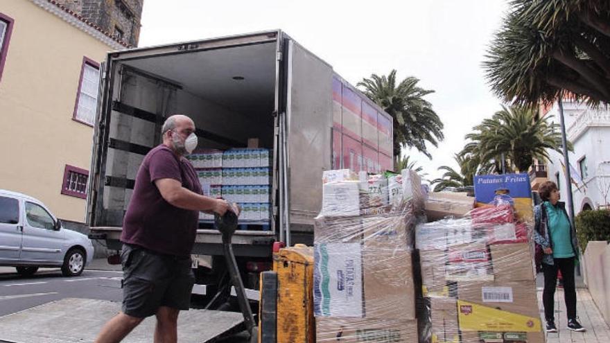 El sector de la distribución en Canarias pide que todo el comercio abra en la fase I.