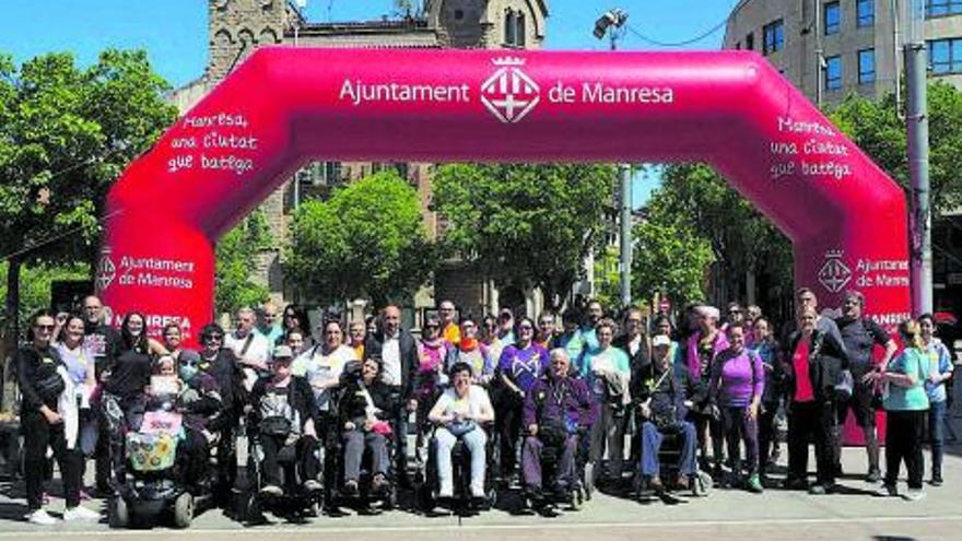 «Mou-te per l’esclerosi múltiple» reuneix un centenar de persones amb sortida des de Sant Fruitós | AJ. SANT FRUITÓS DE BAGES