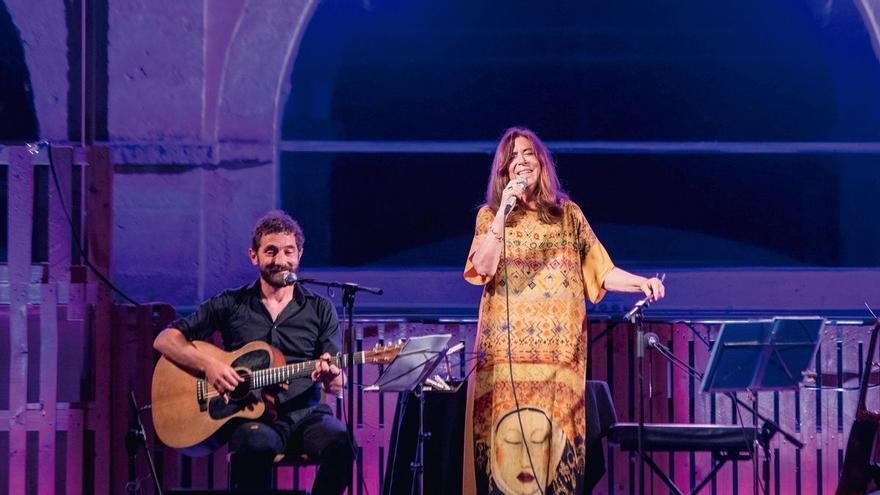 Maria del Mar Bonet le canta a la Navidad en Inca