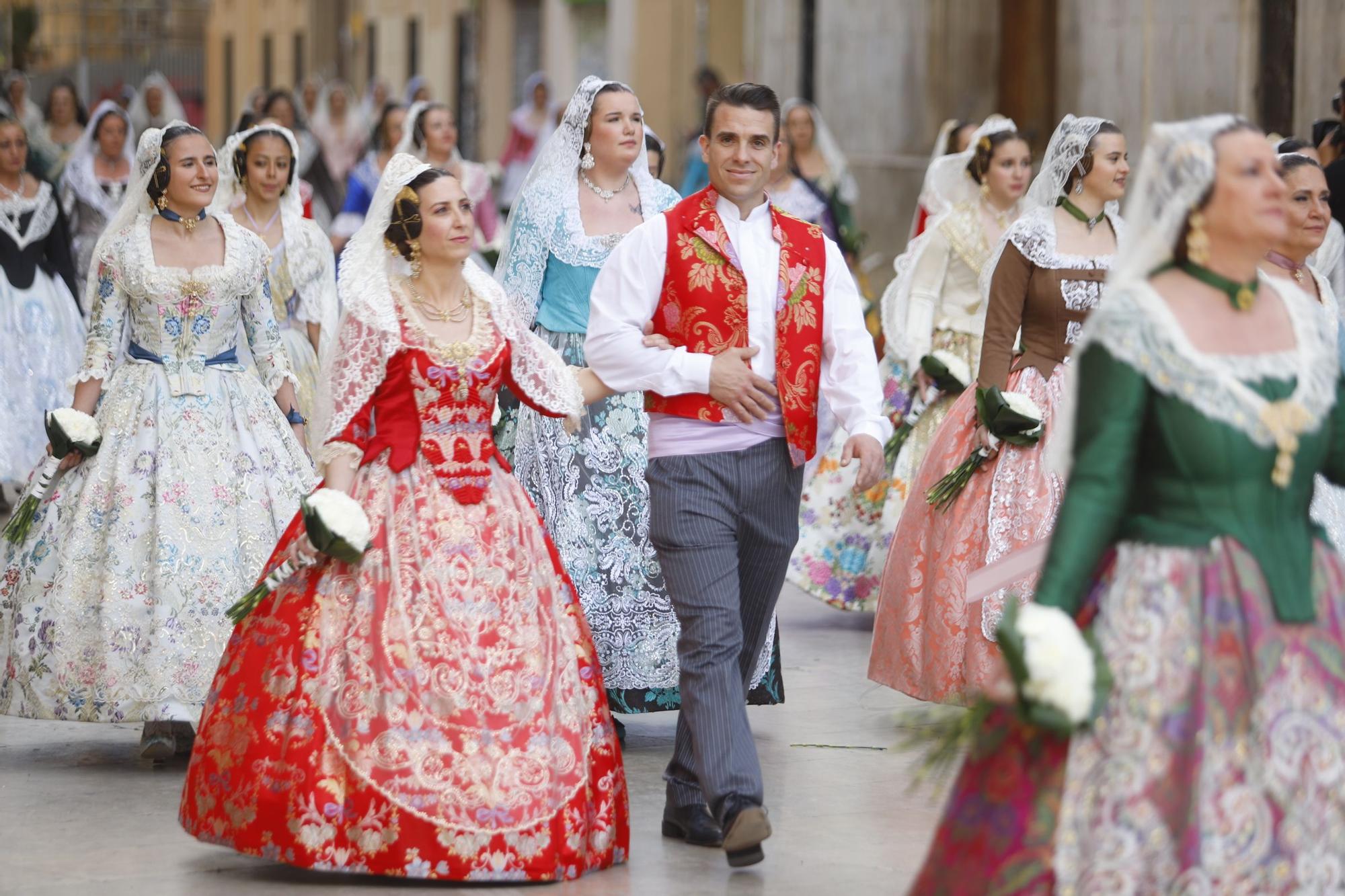 Búscate en el segundo día de la Ofrenda en la calle San Vicente hasta las 17 horas