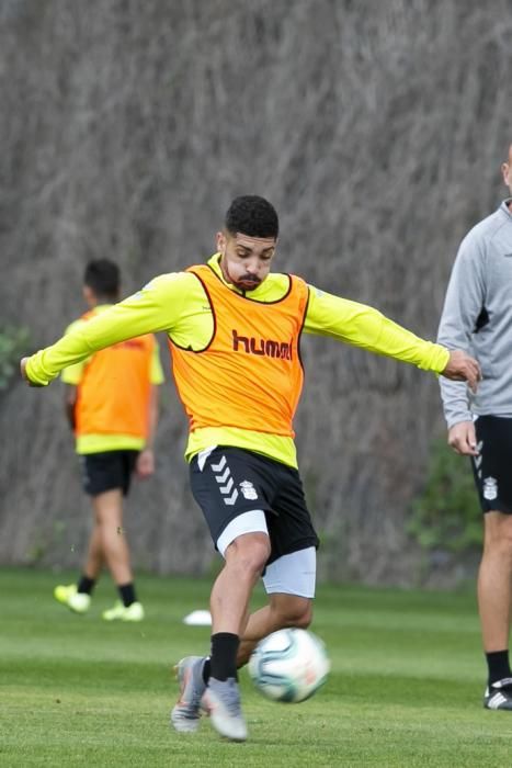 04.12.19. Las Palmas de Gran Canaria. Entrenamiento de la UD Las Palmas en Barranco Seco. Foto: Quique Curbelo  | 04/12/2019 | Fotógrafo: Quique Curbelo